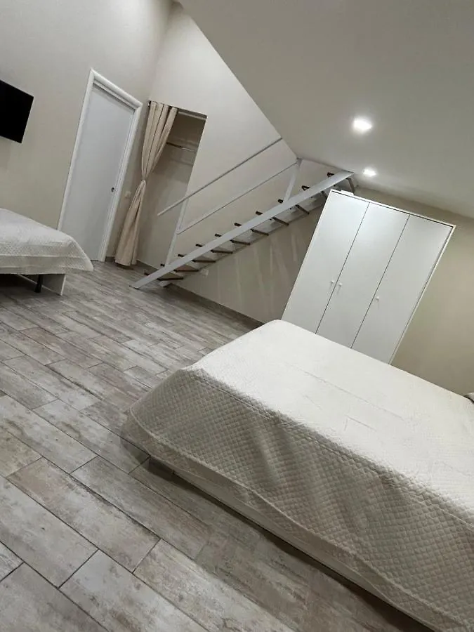 La Casa Di Benedetta Apartment Naples